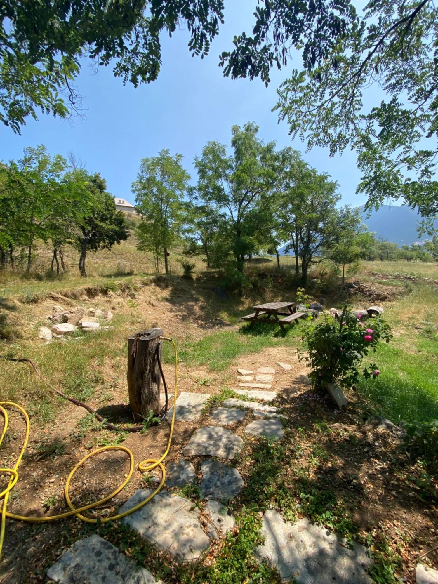 몽도우핀 Corps De Garde De La Roche 빌라 외부 사진